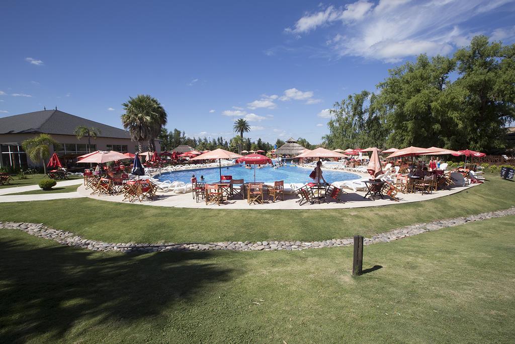 Howard Johnson Marinas & Resort San Pedro  Esterno foto
