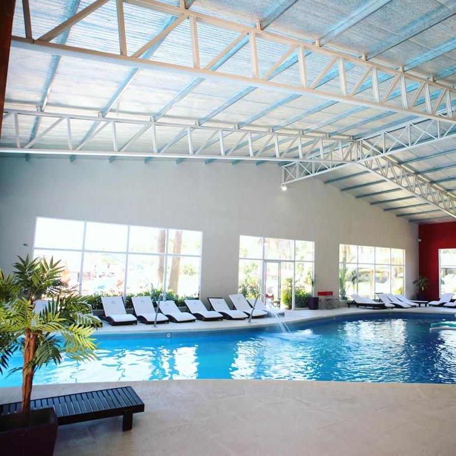Howard Johnson Marinas & Resort San Pedro  Esterno foto