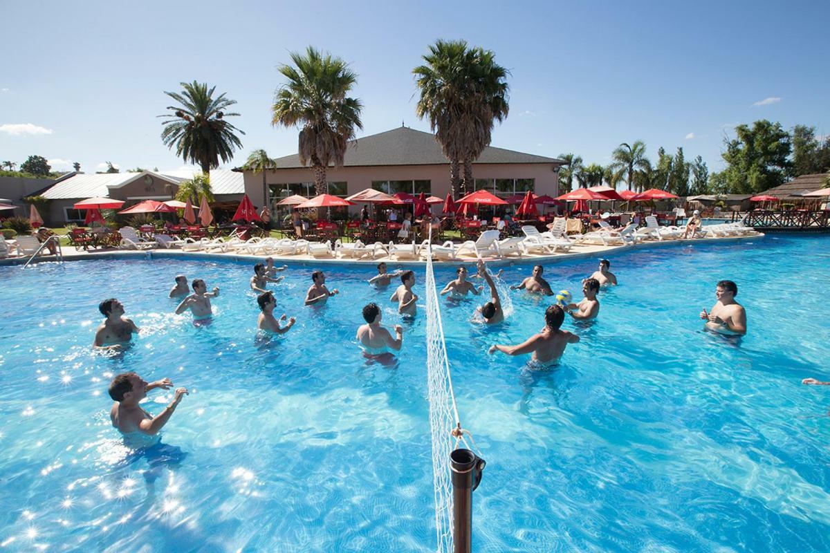 Howard Johnson Marinas & Resort San Pedro  Esterno foto